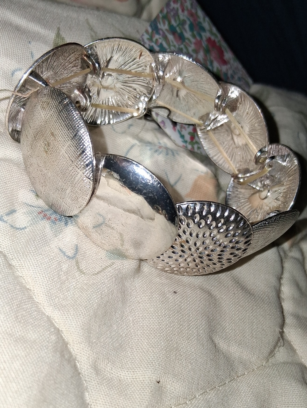 Silver-Tone Disc Stretch Bracelet - Unbranded